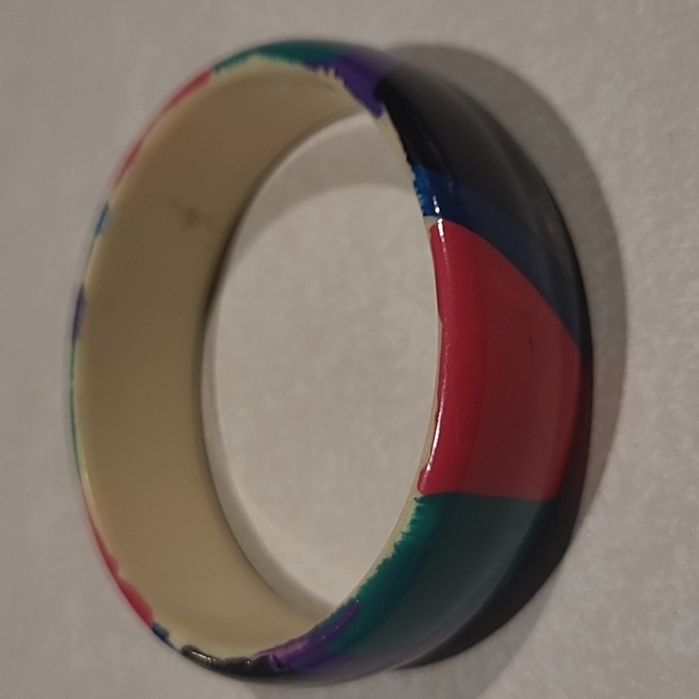 VINTAGE Lucite Colorful Bangle
